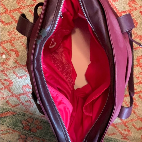 Lululemon carry on! - Picture 3 of 8